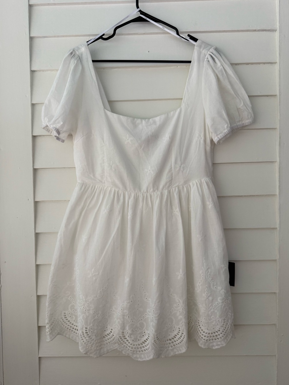 Lulu’s | White Embroidered Eyelet Mini Dress Size Large NWT